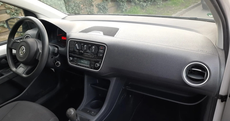Volkswagen up! cena 21000 przebieg: 199000, rok produkcji 2015 z Wrocław małe 211
